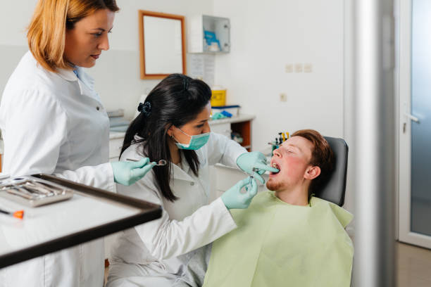 Best Emergency Root Canal Treatment in Agua Dulce, TX